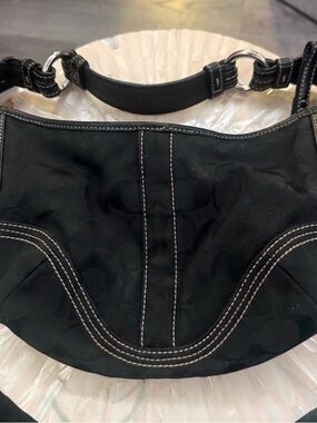 Coach Black Shoulder Bag with Contrast Stitching